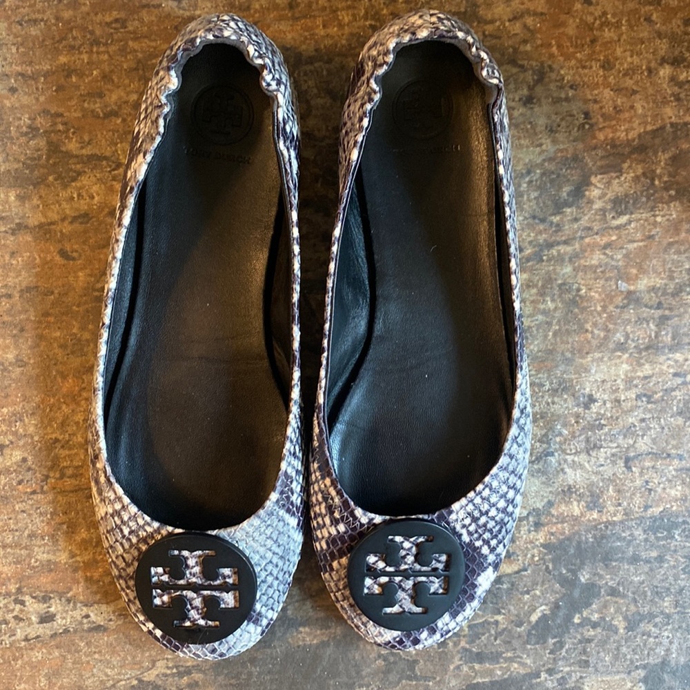 TORY BURCH snakeskin flat- Sz 9